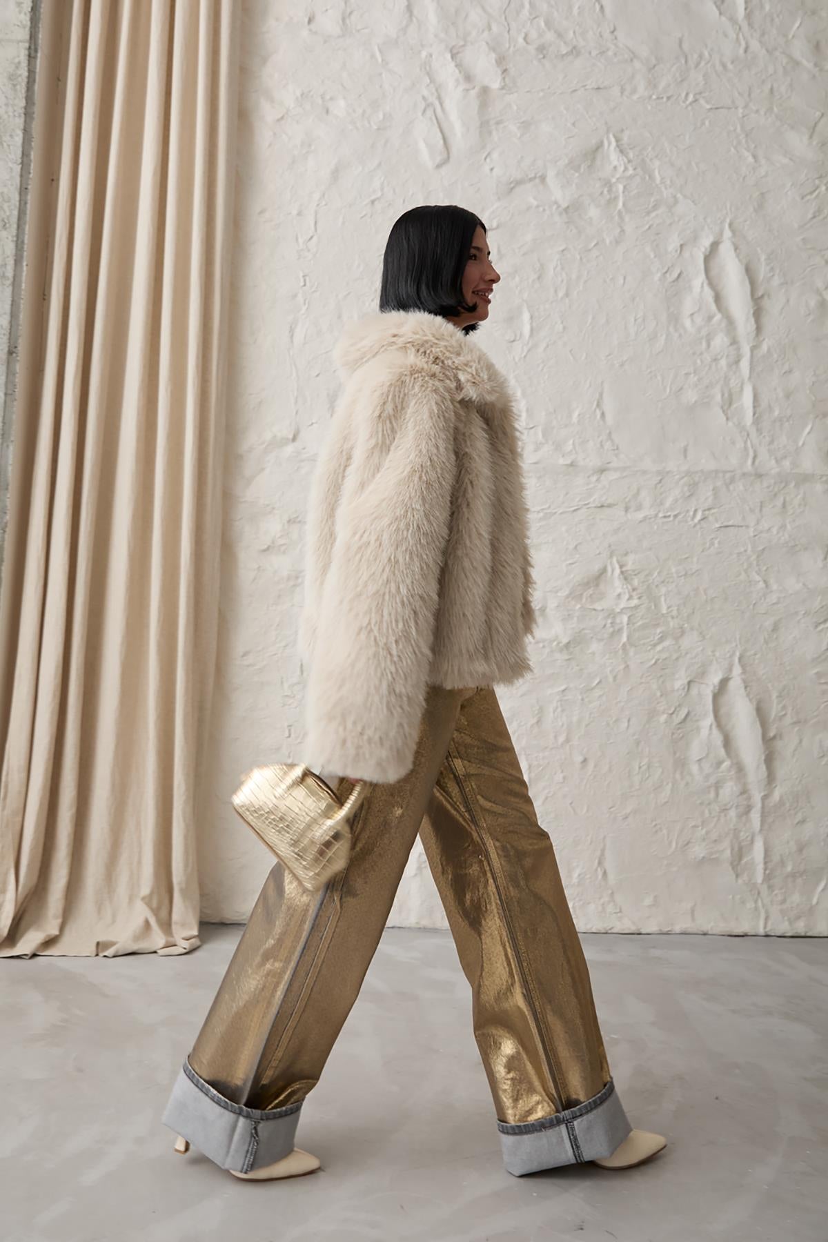 Korte bontjas beige